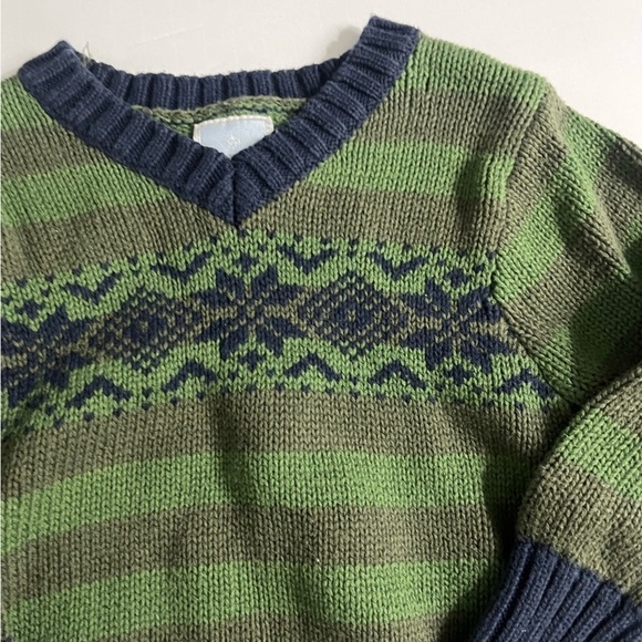 Old Navy • Green Navy Fair Isle Sweater Kids - Picture 2 of 4